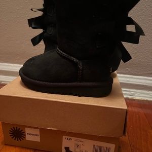 Ugg Bailey bow boots toddler